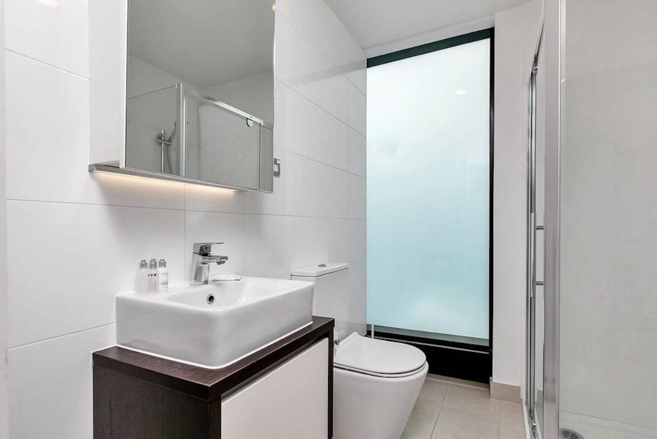 Magnificent Skytower, Sea, Habour View In Cbd Apartment Auckland Exterior photo