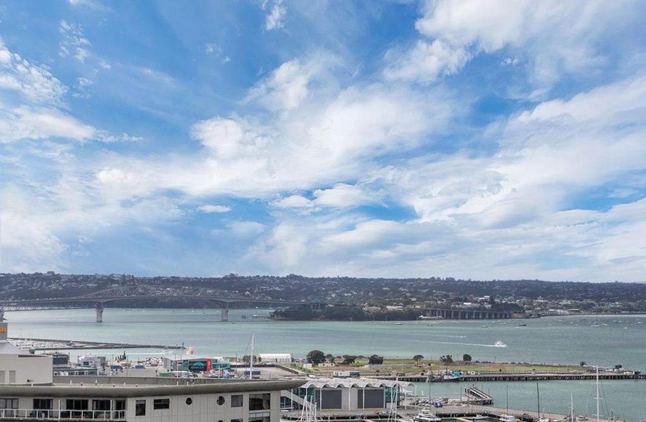 Magnificent Skytower, Sea, Habour View In Cbd Apartment Auckland Exterior photo