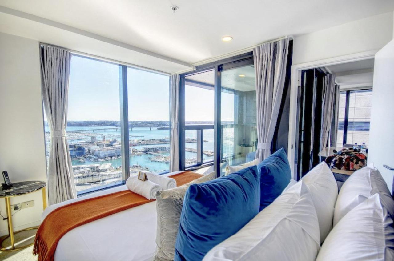 Magnificent Skytower, Sea, Habour View In Cbd Apartment Auckland Exterior photo